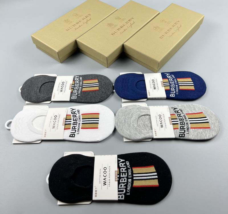 Burberry socks (6)